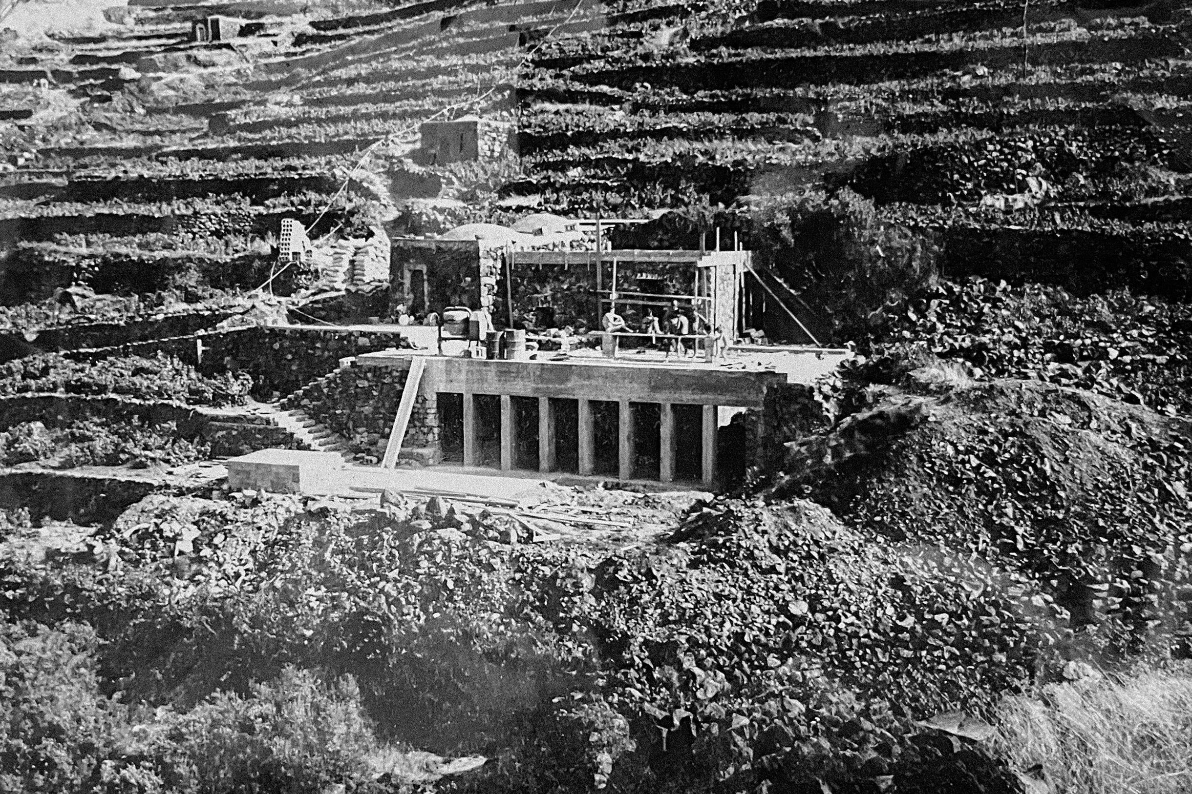 xlarge_1972_Pantelleria_en_costruccion_9f81dde071