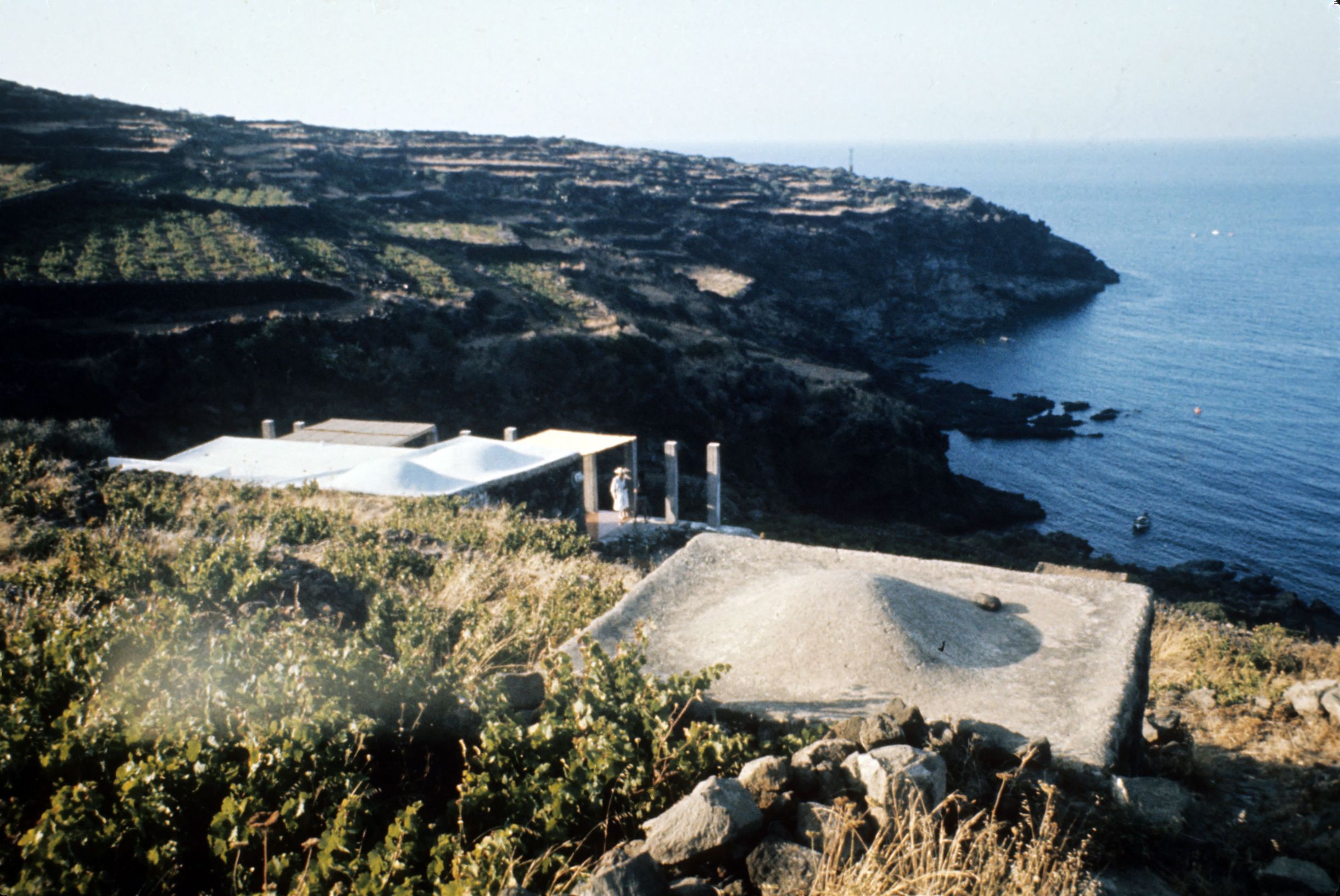 xlarge_1976_Pantelleria_paisaje_06_damuso_Clo_TUS_e0d9841fae
